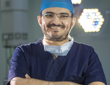 الدكتور أويس العوايشة عملية إزالة المرارة بالمنظار في الرياض عملية الفتق بالمنظار في الرياض عملية استئصال الغدة الدرقية في الرياض عملية فتق الحجاب الحاجز بالمنظار في الرياض عملية الارتداد المريئي بالمنظار في الرياض عملية دوالي الساقين بالليزر في الرياض